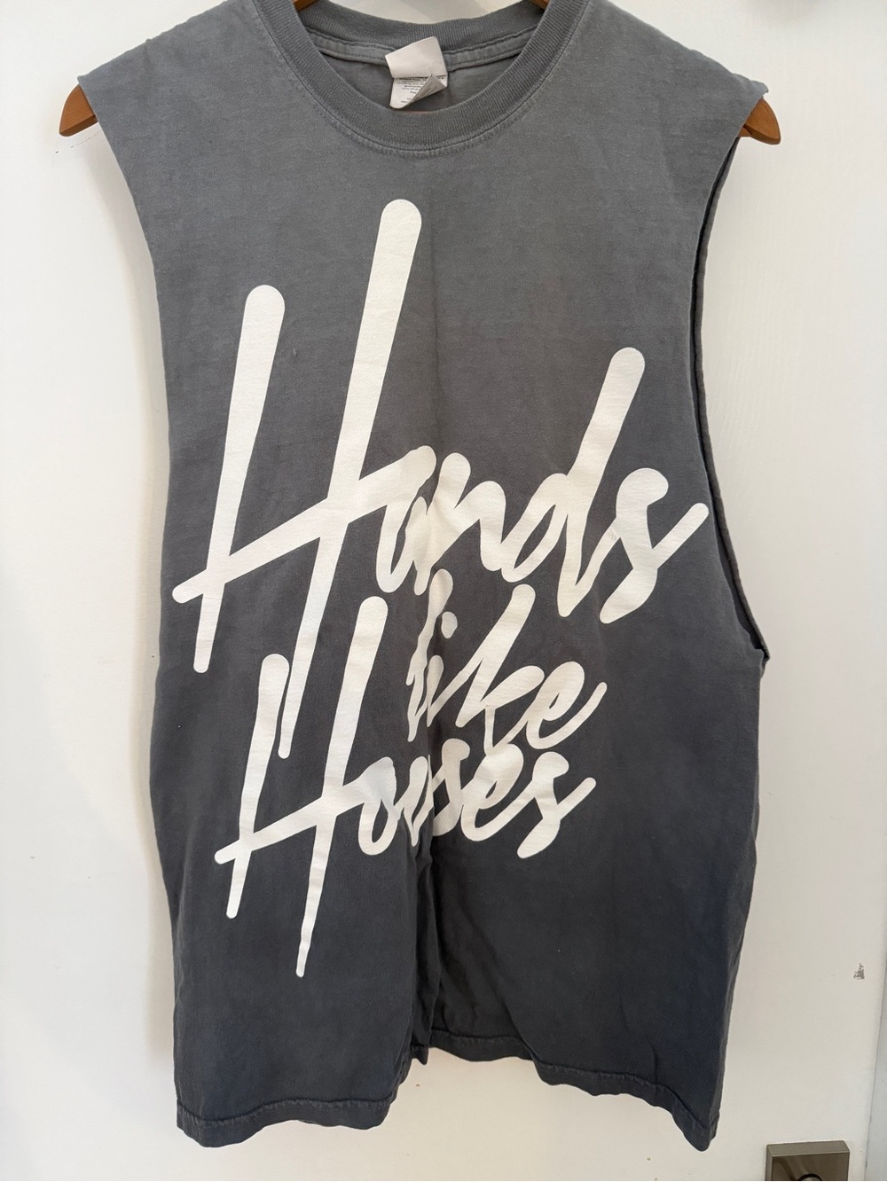 ‘Hands Like Houses’ Cutoff Muscle Tee